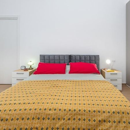 Liberty House, In Stile Retro! Appartement Milaan Buitenkant foto