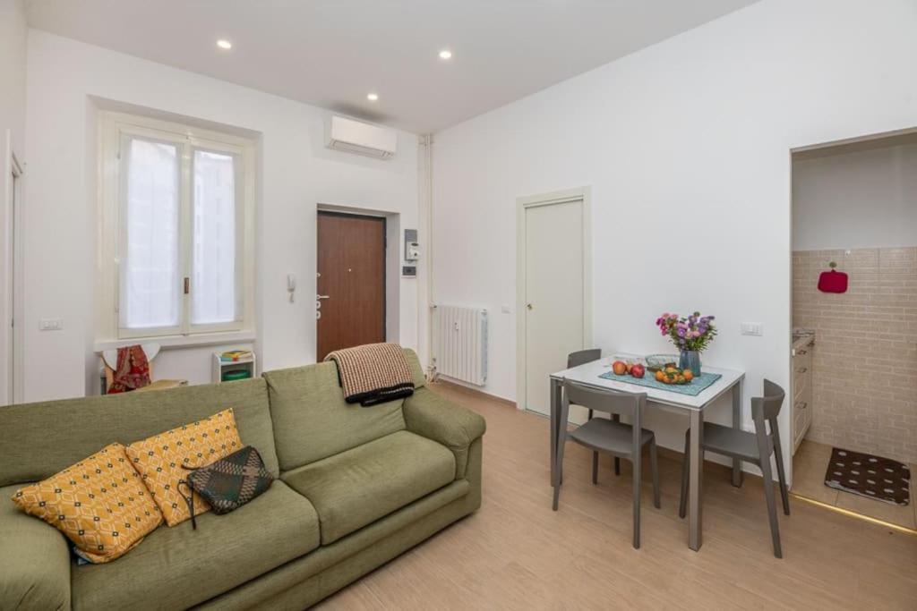 Liberty House, In Stile Retro! Appartement Milaan Buitenkant foto