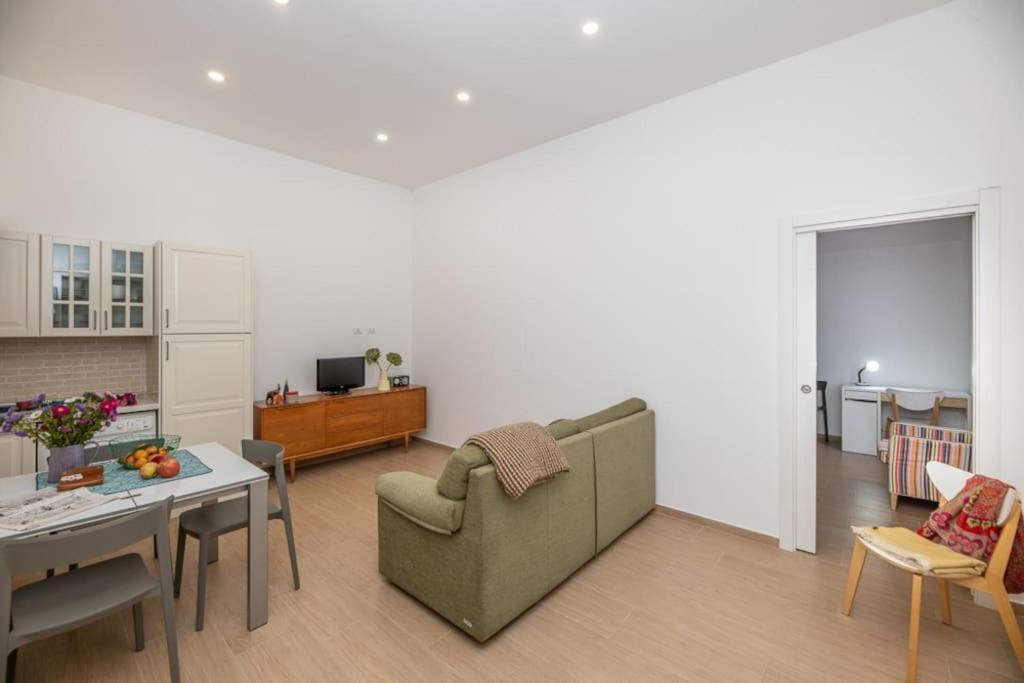 Liberty House, In Stile Retro! Appartement Milaan Buitenkant foto