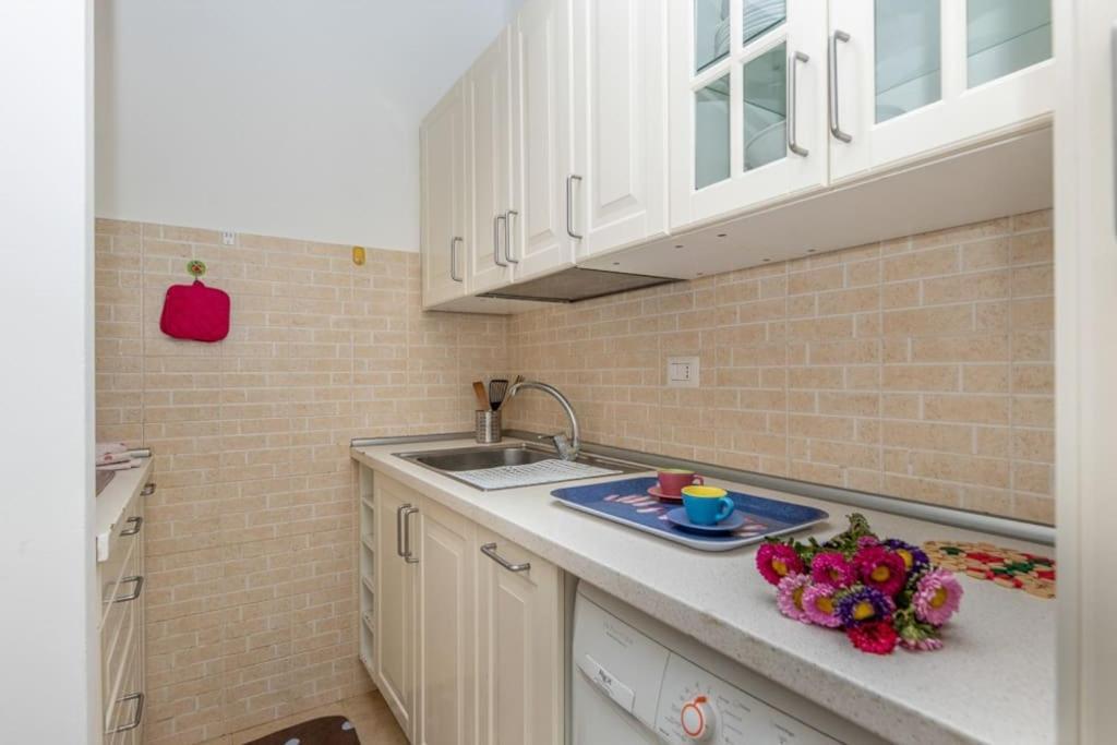 Liberty House, In Stile Retro! Appartement Milaan Buitenkant foto